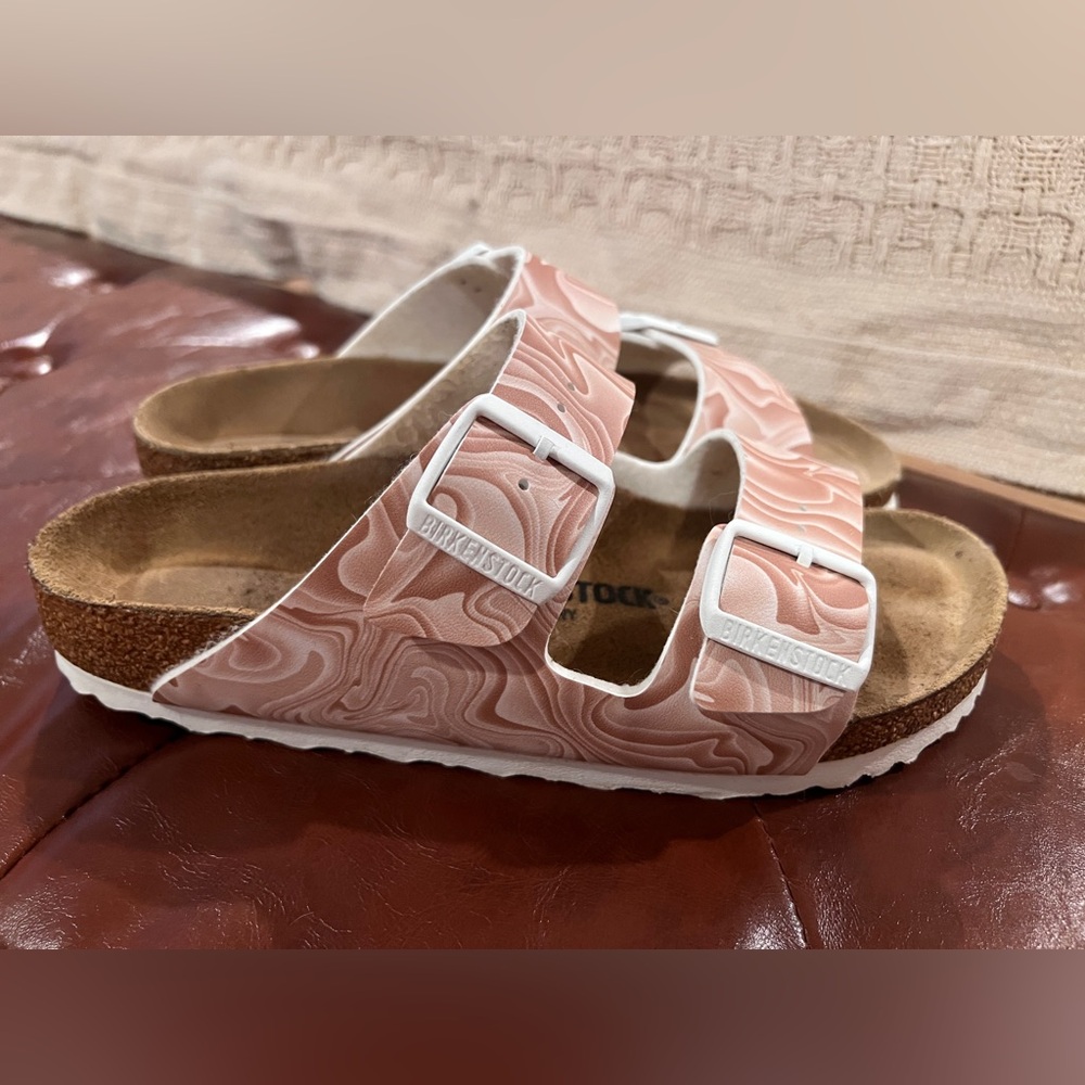 SOLD Birkenstock Arizona Birko-Flor